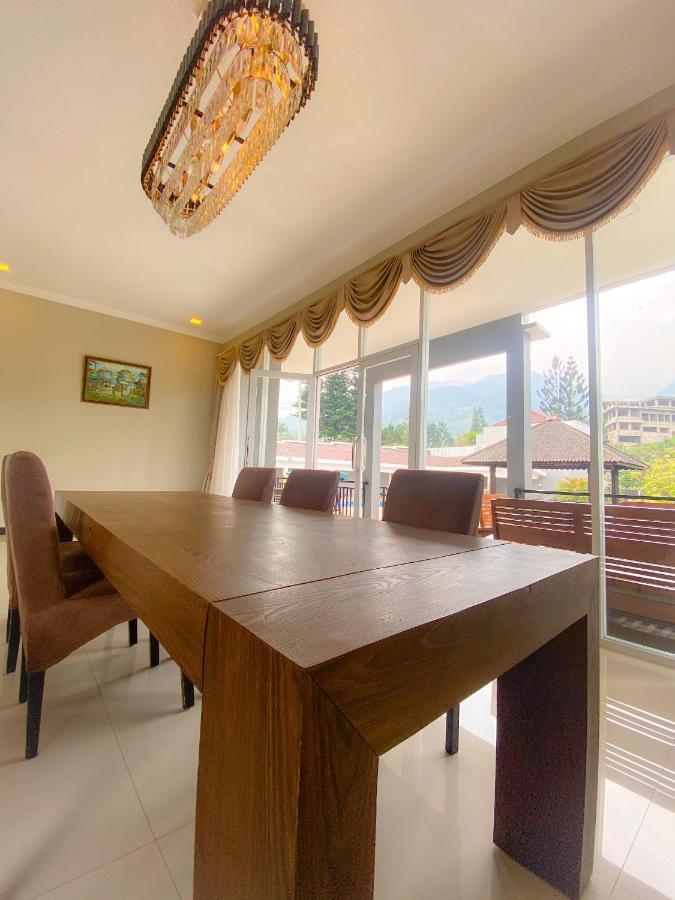 Villa Andalus 3 Puncak Exterior photo