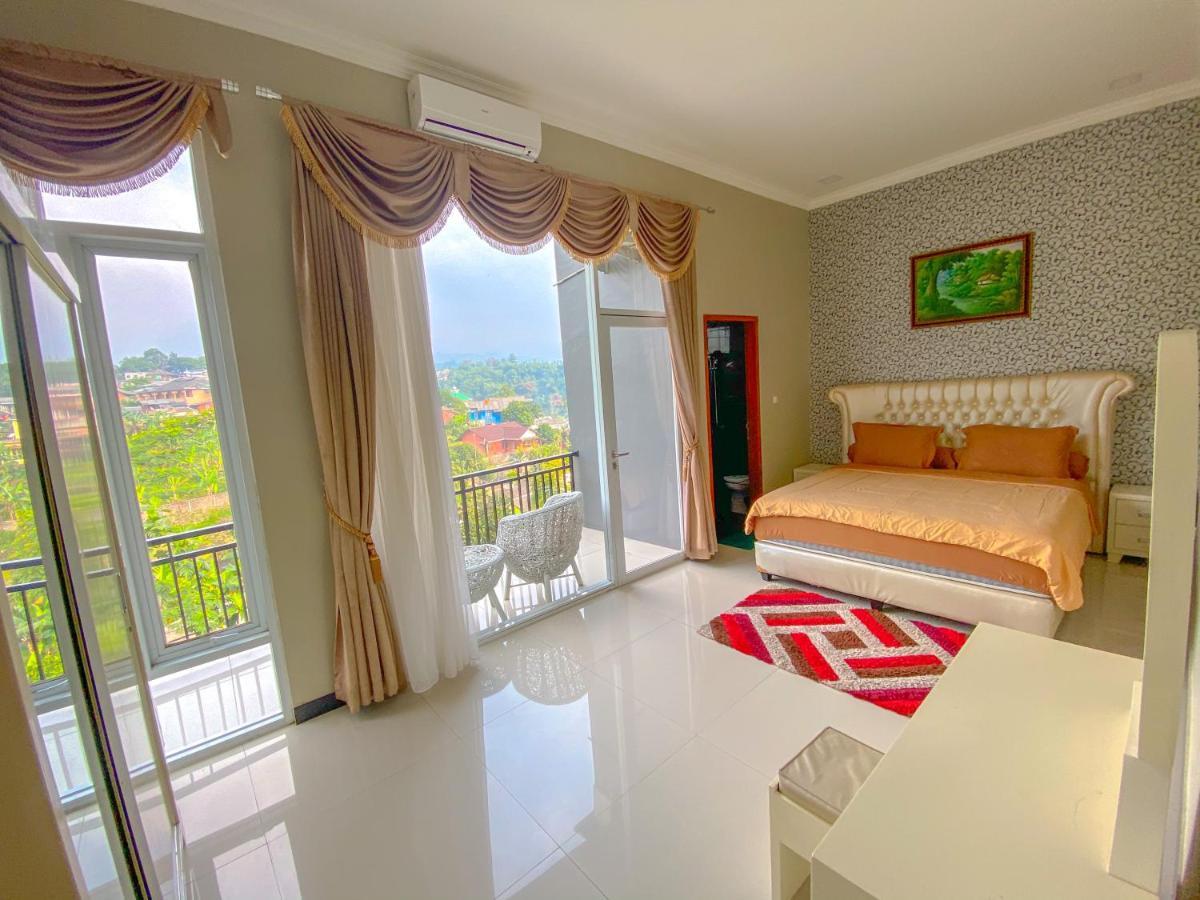 Villa Andalus 3 Puncak Exterior photo