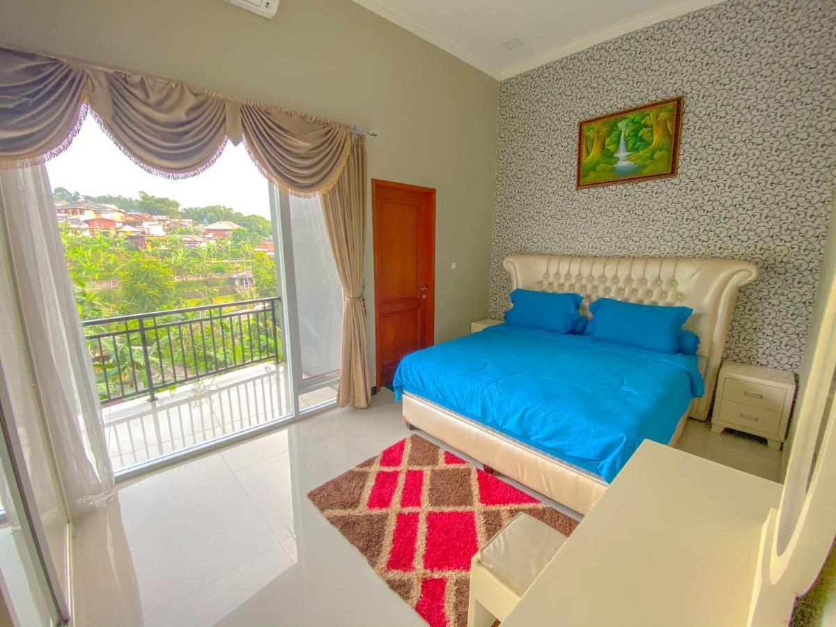 Villa Andalus 3 Puncak Exterior photo